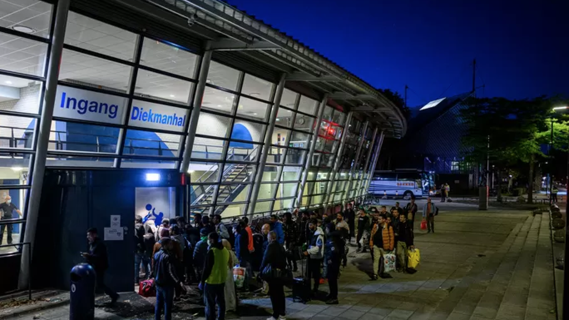 Noodopvang Diekmanhal (foto Tubantia sept 2022)
